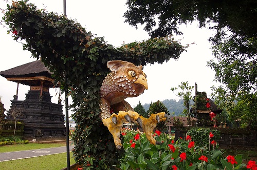 Vine owl sculpture at Ulun Danu Bratan temple in Bali, Indonesia